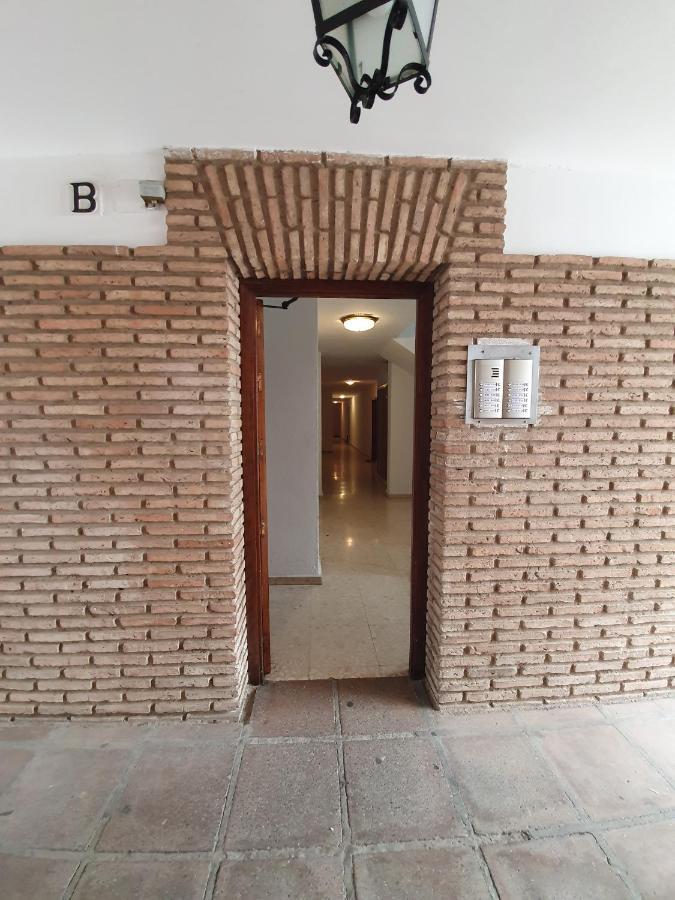 Apartamentos En Patio Cordobes San Basilio Кордова Экстерьер фото